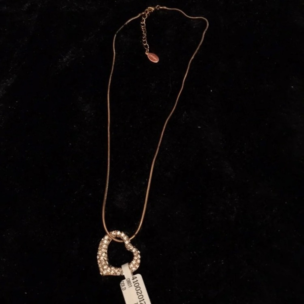 Gold /Crystal Heart Necklace NWT